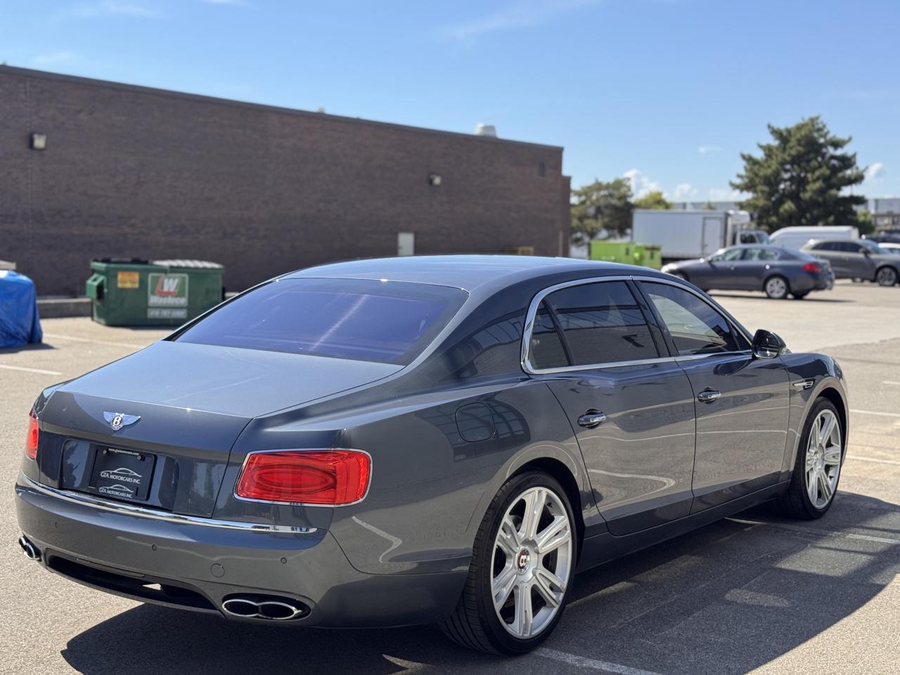 2018 Bentley Flying Spur V8 Sedan Photo