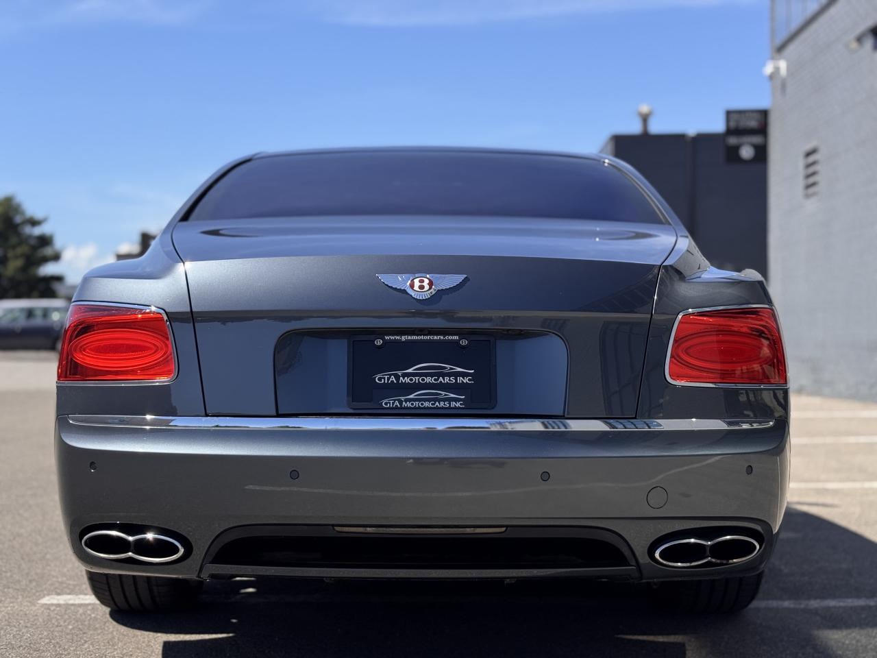 2018 Bentley Flying Spur V8 Sedan Photo