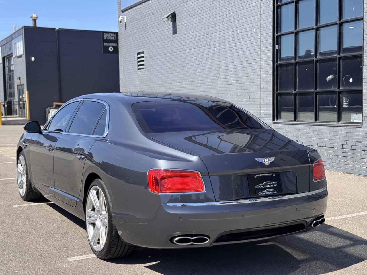 2018 Bentley Flying Spur V8 Sedan Photo