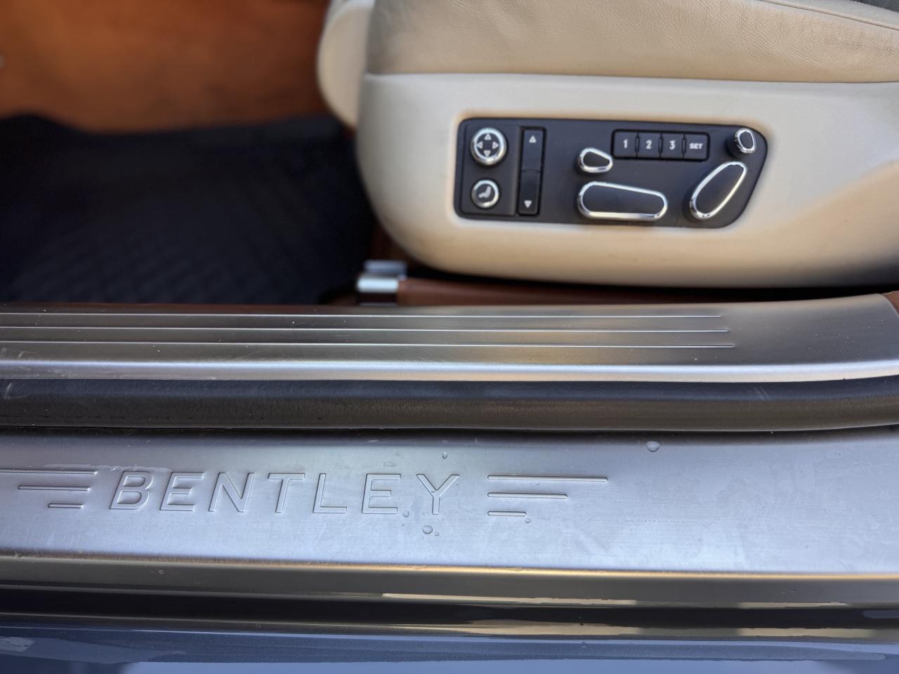 2018 Bentley Flying Spur V8 Sedan Photo