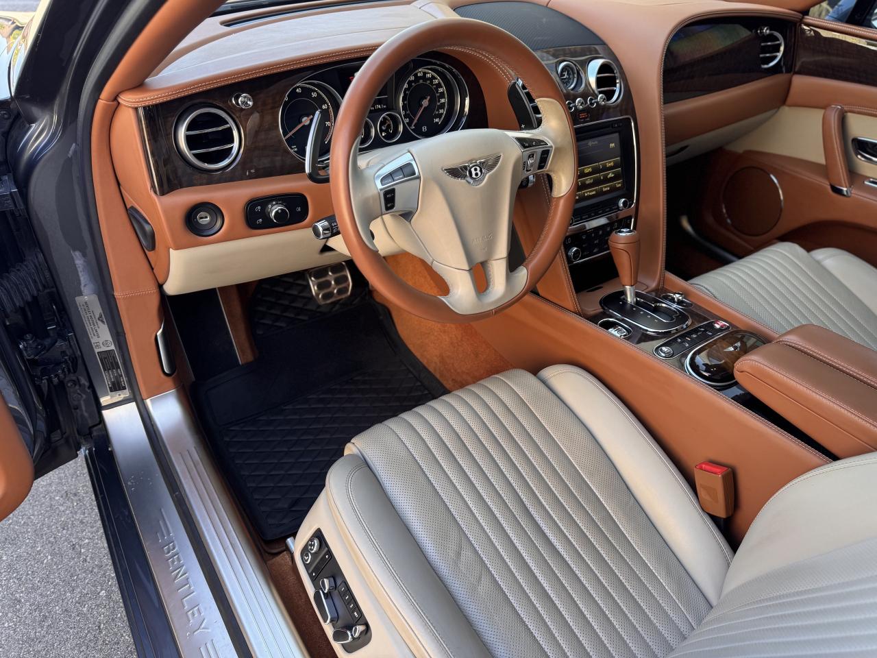 2018 Bentley Flying Spur V8 Sedan Photo