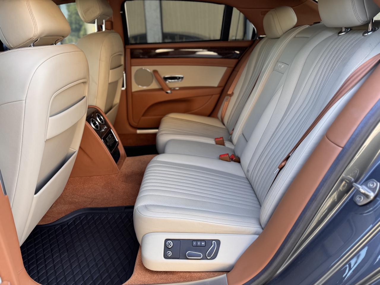 2018 Bentley Flying Spur V8 Sedan Photo