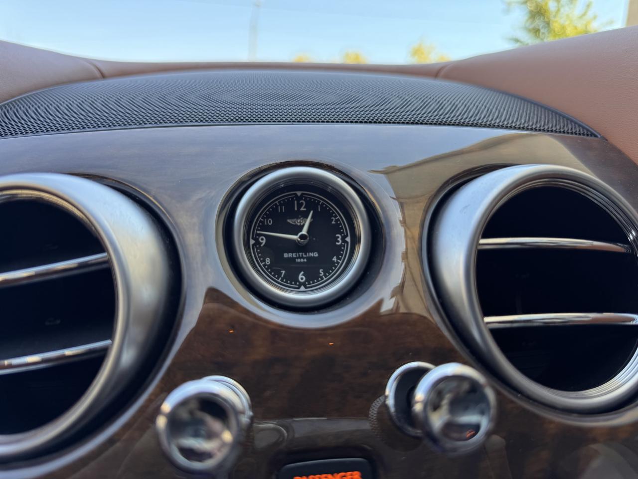 2018 Bentley Flying Spur V8 Sedan Photo