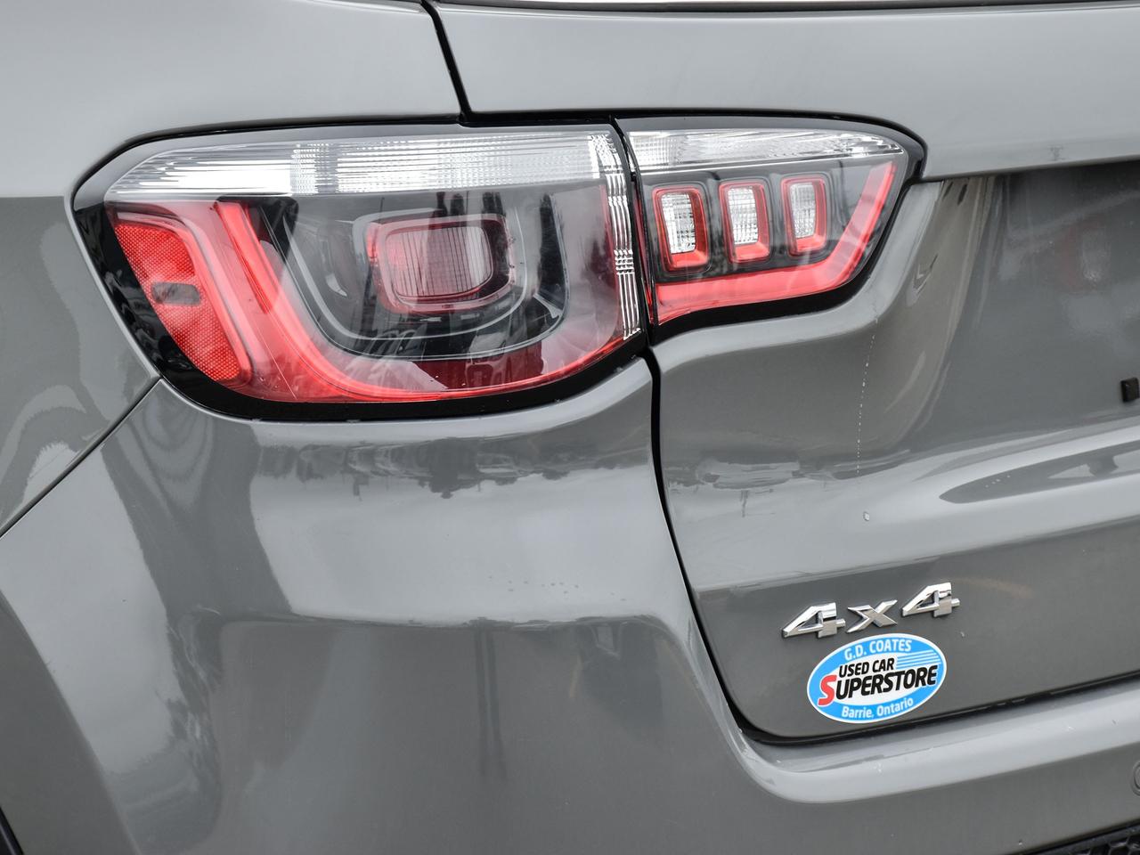 2021 Jeep Compass Limited 4x4 ~Bluetooth ~Backup Camera ~Leather Photo