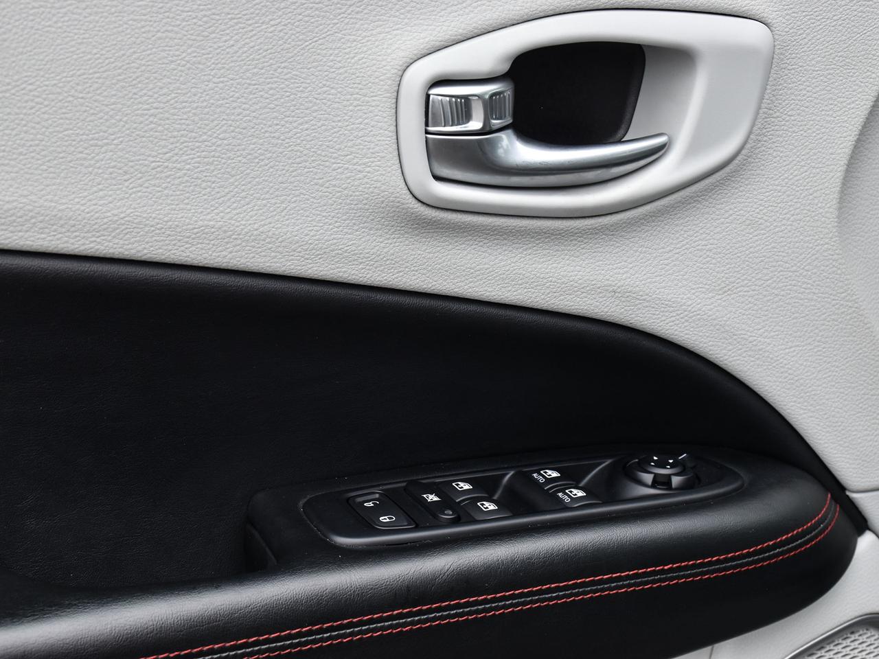 2021 Jeep Compass Limited 4x4 ~Bluetooth ~Backup Camera ~Leather Photo