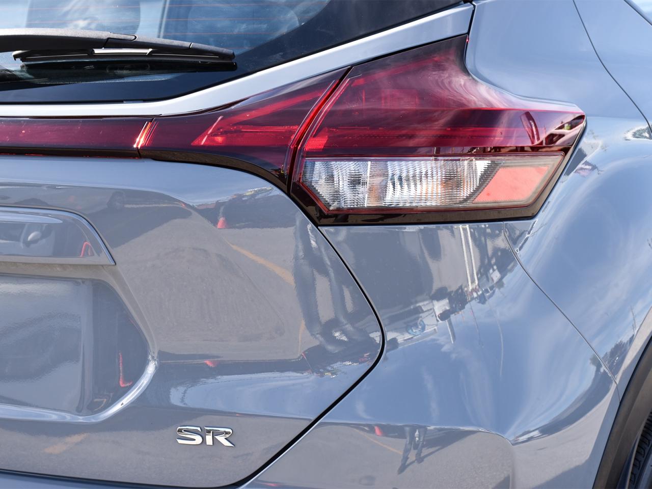 2024 Nissan Kicks SR ~Heated Leather ~Bluetooth ~Alloy Wheels ~Cam Photo