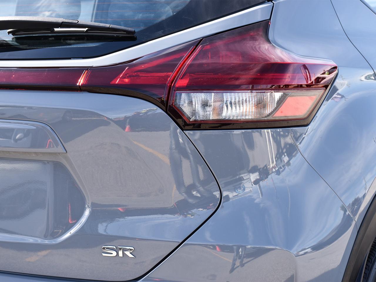 2024 Nissan Kicks SR ~Heated Leather ~Bluetooth ~Alloy Wheels ~Cam Photo