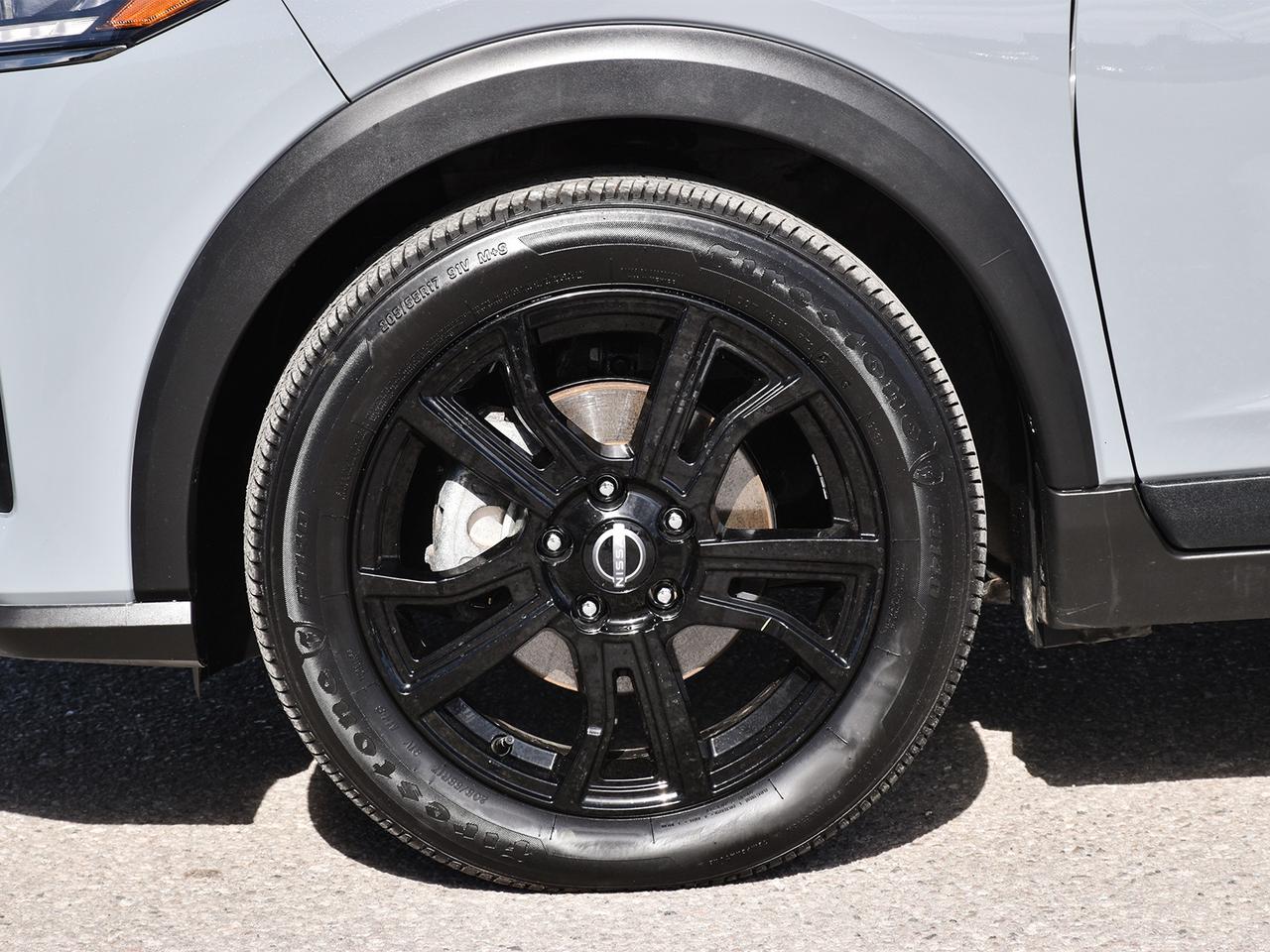 2024 Nissan Kicks SR ~Heated Leather ~Bluetooth ~Alloy Wheels ~Cam Photo