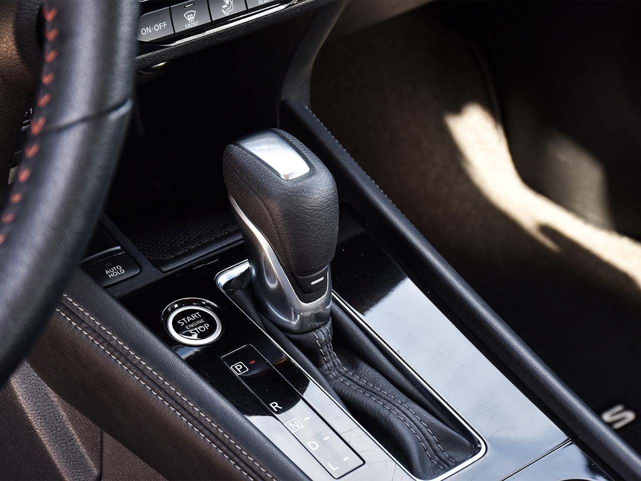 2024 Nissan Kicks SR ~Heated Leather ~Bluetooth ~Alloy Wheels ~Cam Photo