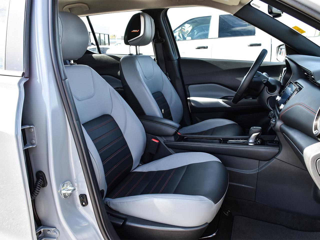 2024 Nissan Kicks SR ~Heated Leather ~Bluetooth ~Alloy Wheels ~Cam Photo