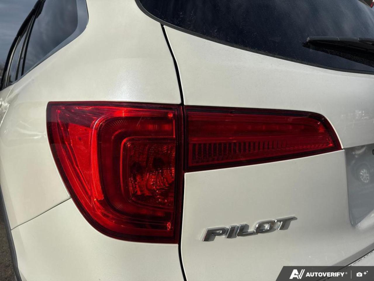 2018 Honda Pilot EX-L Navi AWD   LEATHER   CARPLAY   SUNROOF Photo