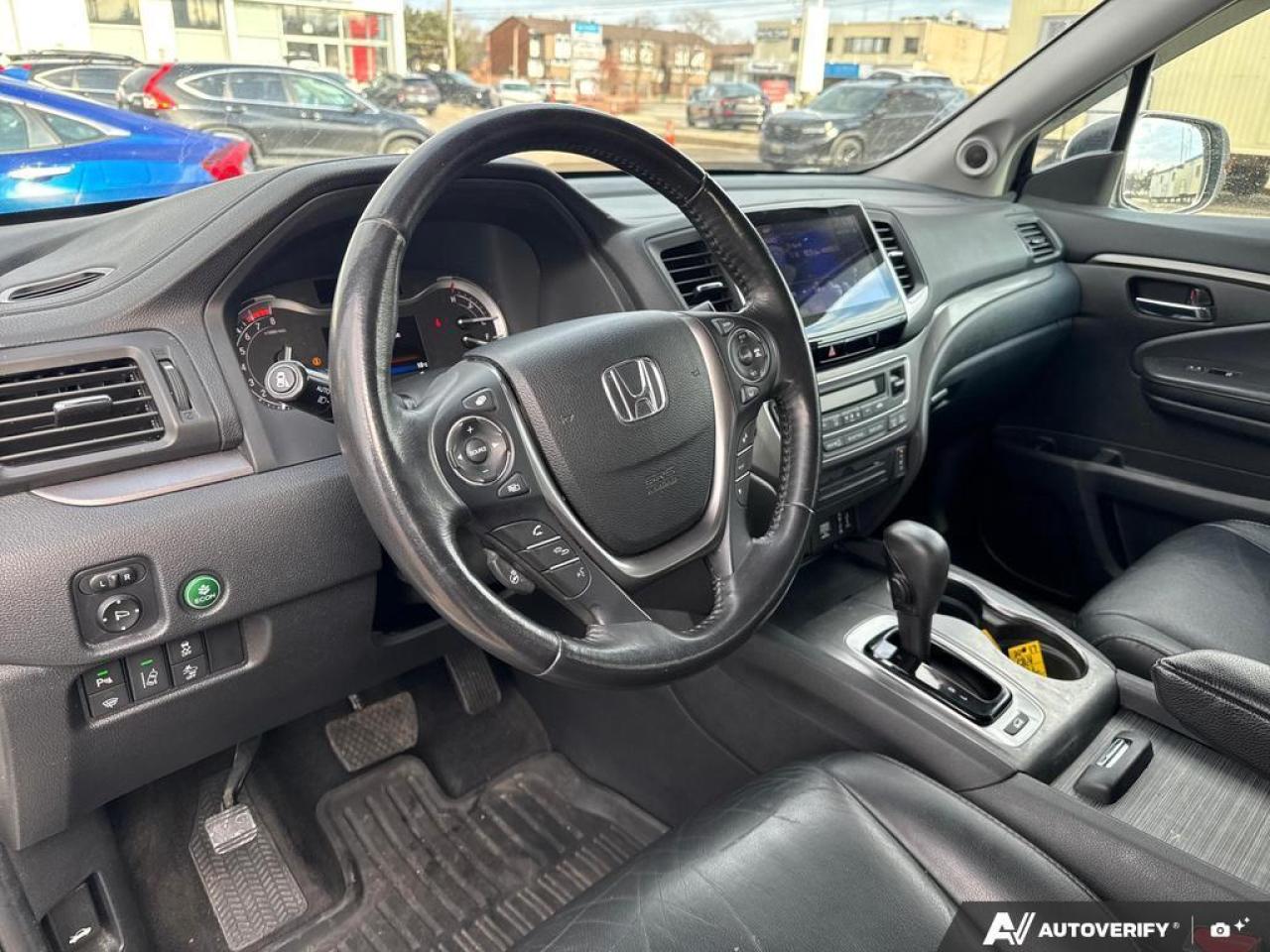 2018 Honda Pilot EX-L Navi AWD   LEATHER   CARPLAY   SUNROOF Photo