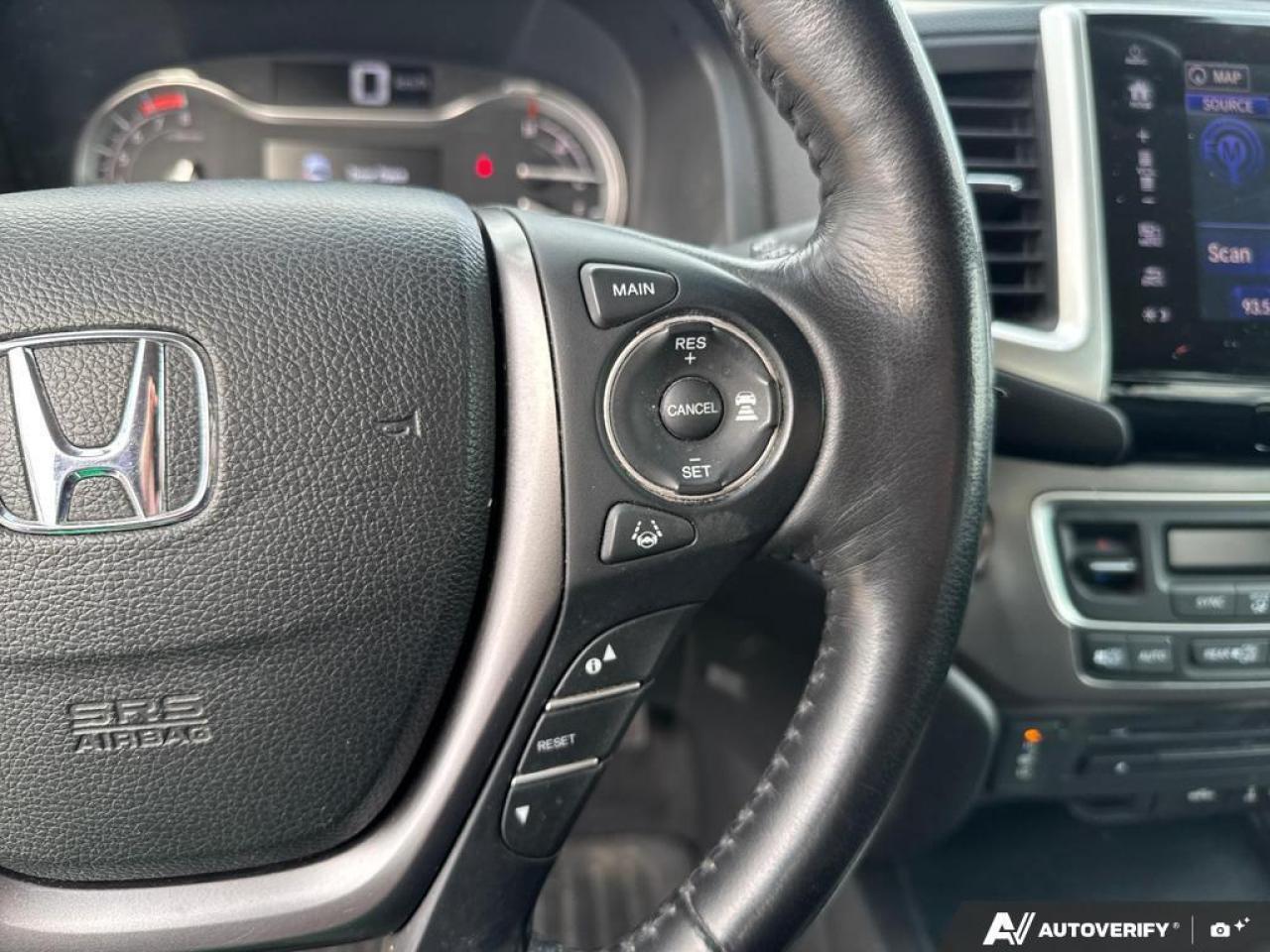 2018 Honda Pilot EX-L Navi AWD   LEATHER   CARPLAY   SUNROOF Photo