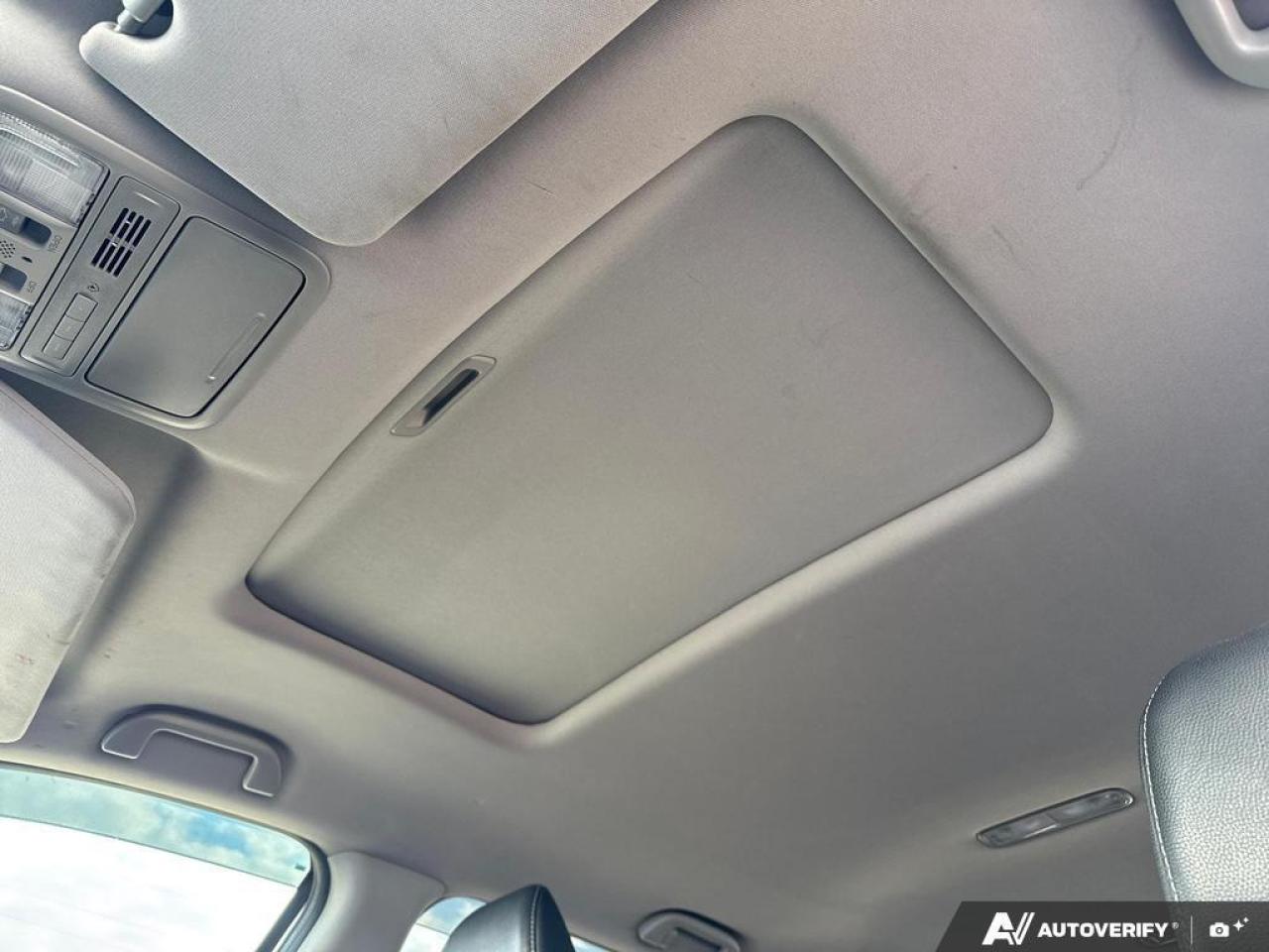 2018 Honda Pilot EX-L Navi AWD   LEATHER   CARPLAY   SUNROOF Photo