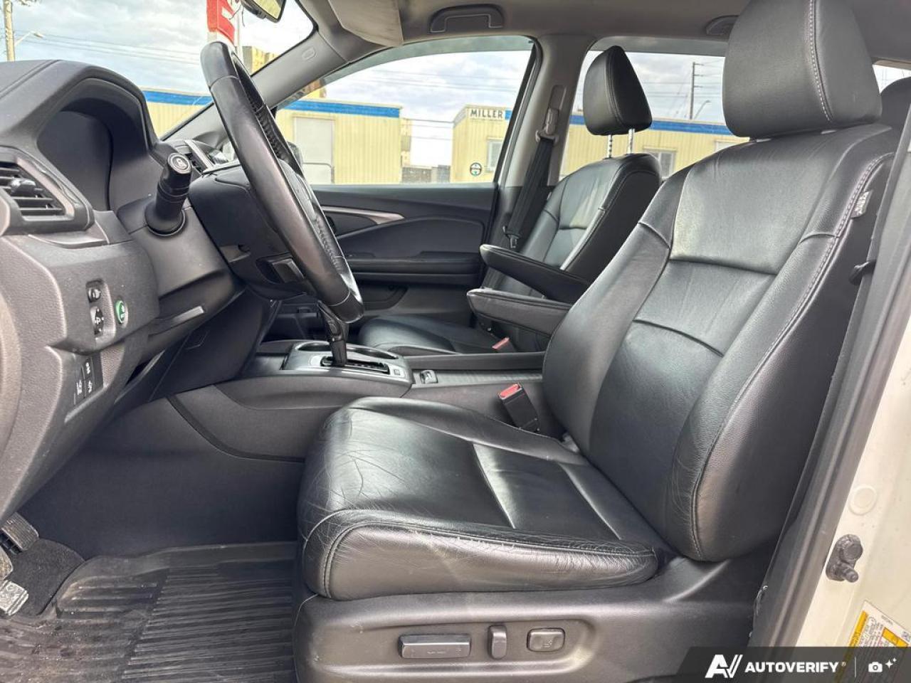 2018 Honda Pilot EX-L Navi AWD   LEATHER   CARPLAY   SUNROOF Photo