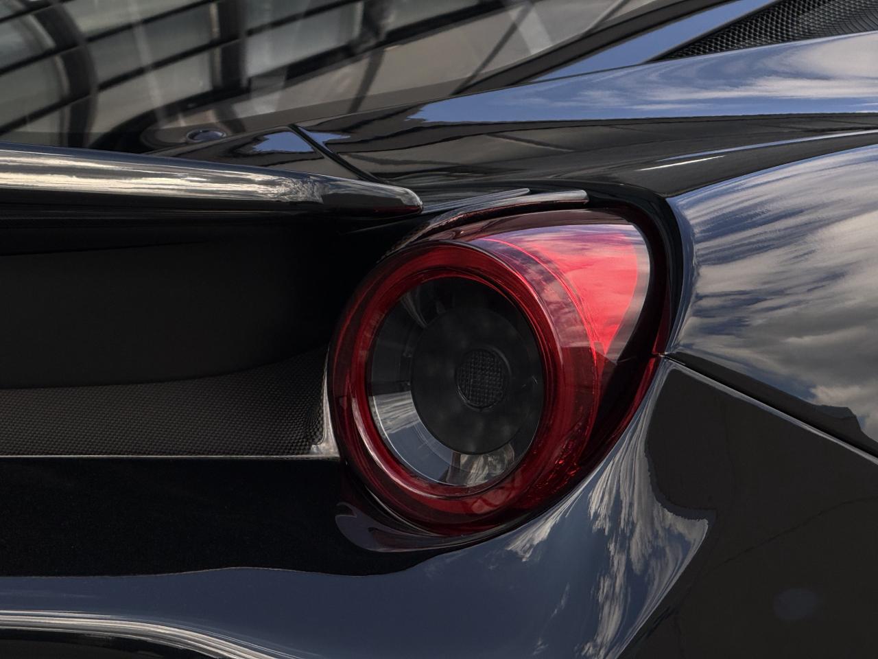 2020 Ferrari 488 Pista COUPE Photo