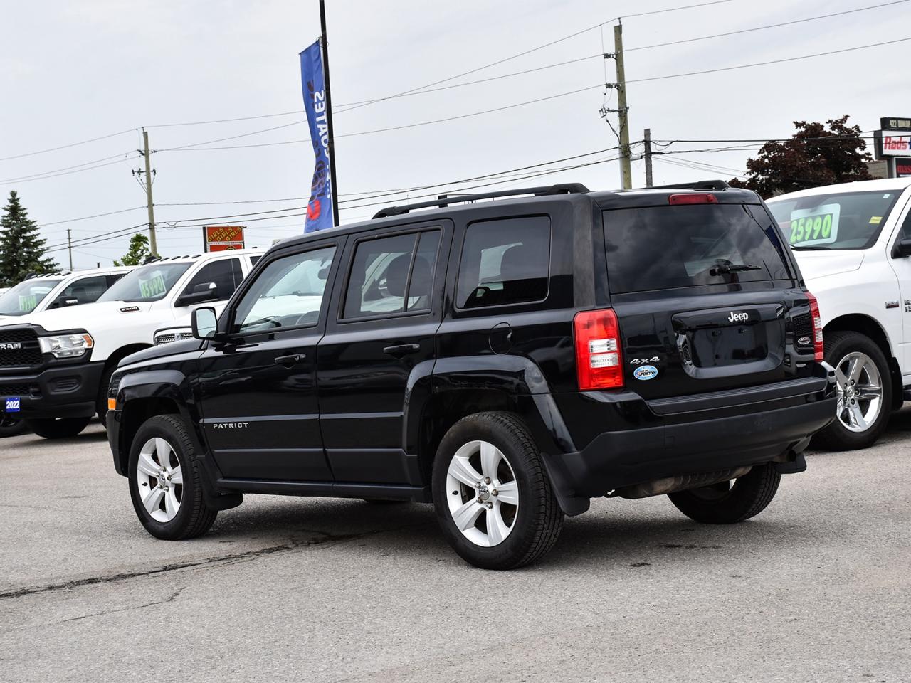 2015 Jeep Patriot North 4x4 ~Bluetooth ~Fog Lamps ~Alloys ~LOW KM Photo4