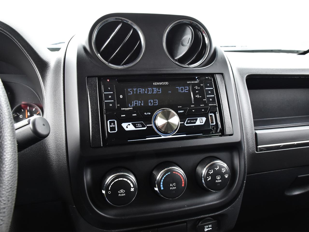 2015 Jeep Patriot North 4x4 ~Bluetooth ~Fog Lamps ~Alloys ~LOW KM Photo