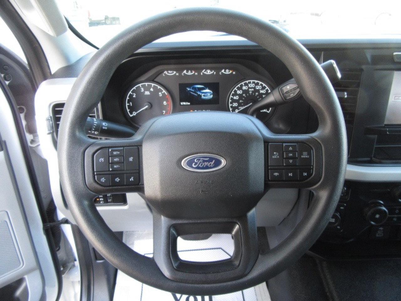 2023 Ford F-250 CREW CAB 4X4 6.8FT BOX Photo