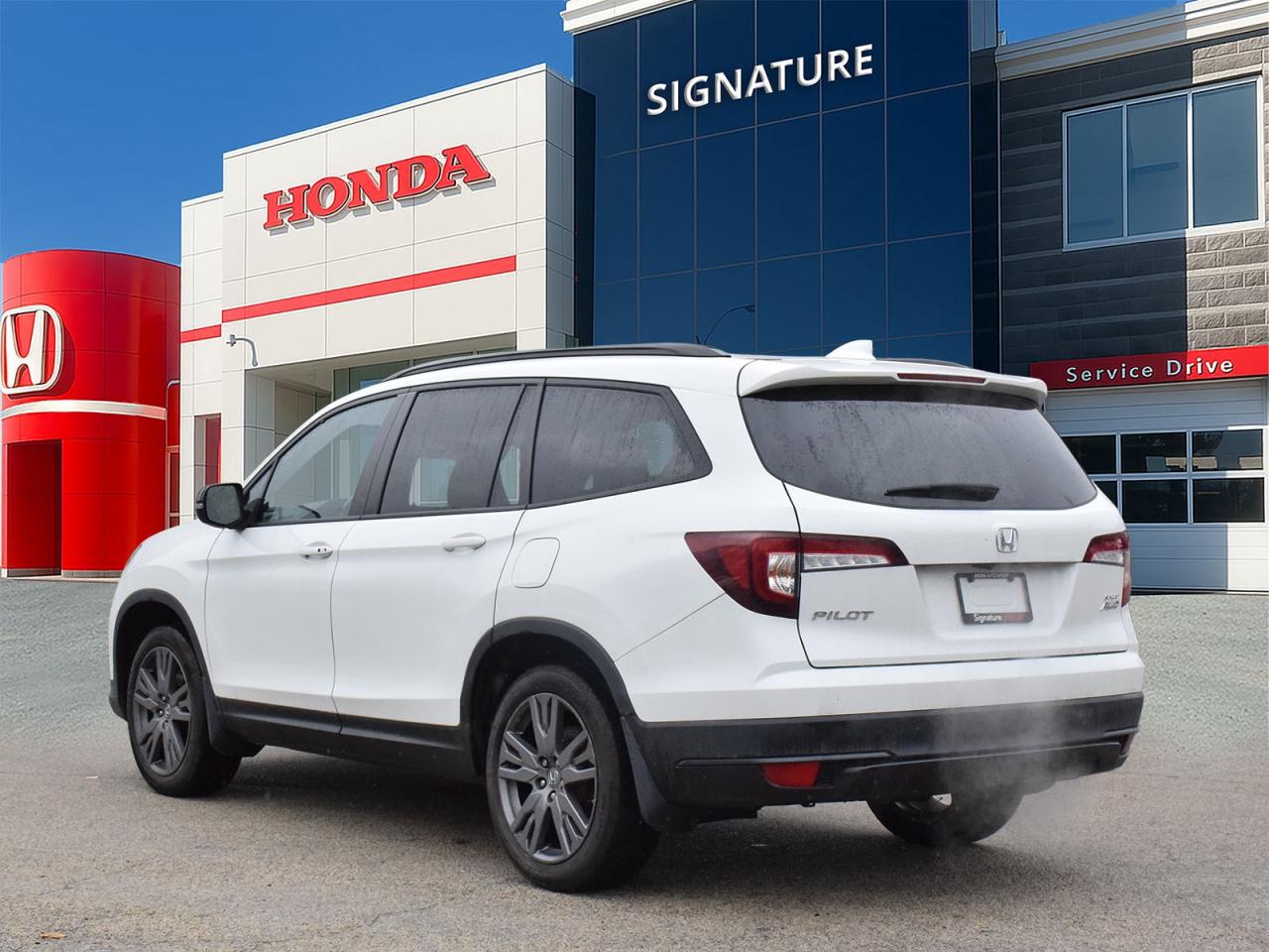 2022 Honda Pilot SPORT Photo3