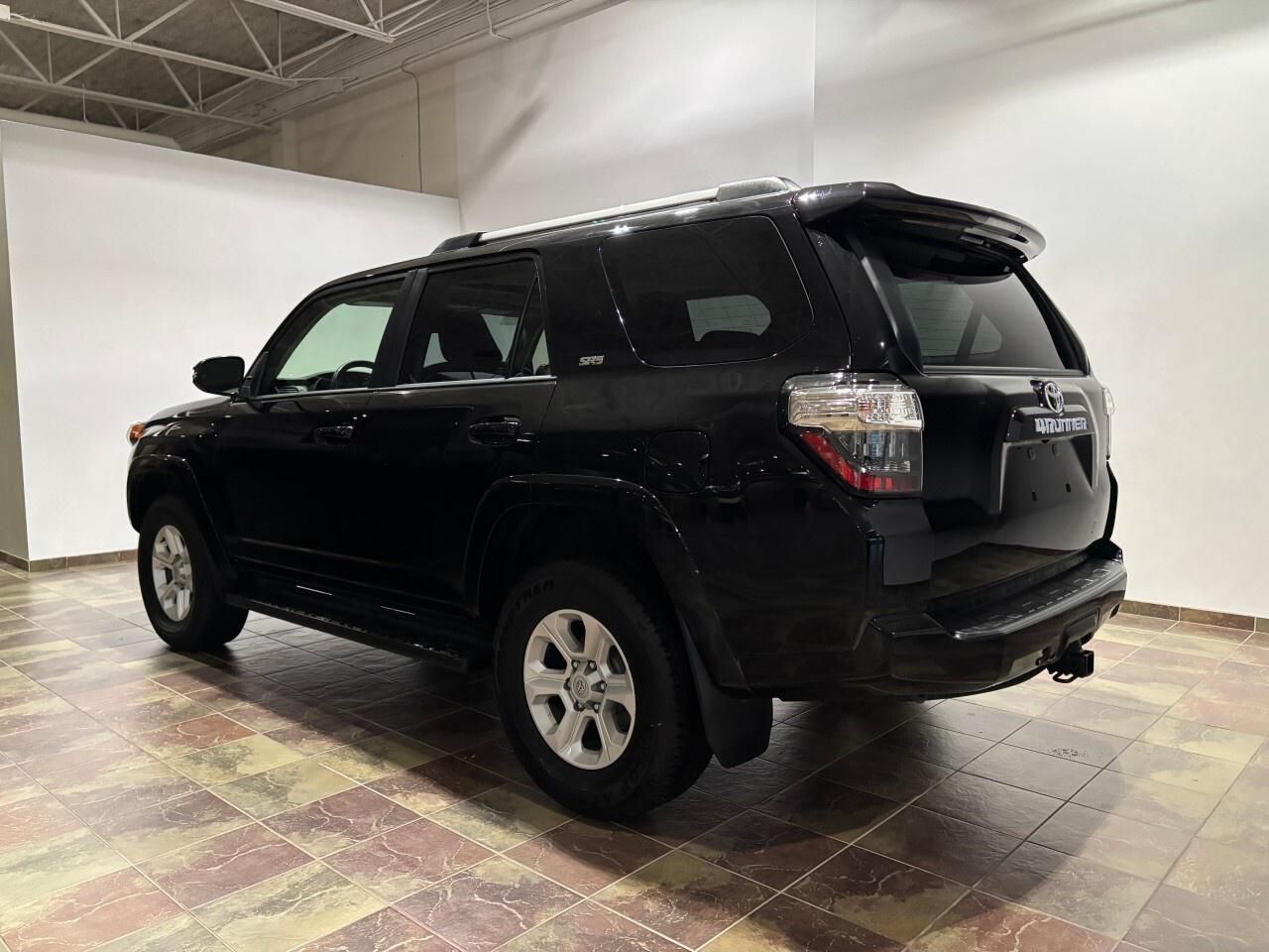 2024 Toyota 4Runner SR5 4WD Photo
