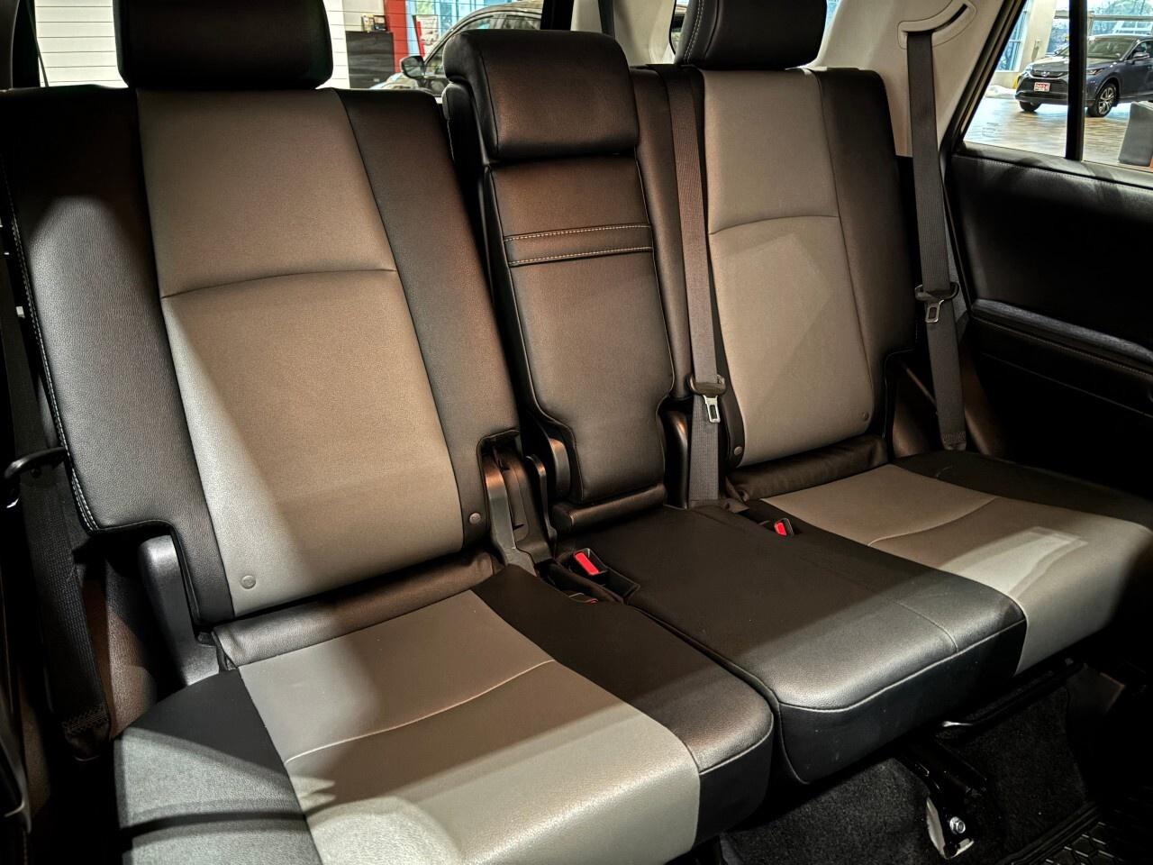 2024 Toyota 4Runner SR5 4WD Photo
