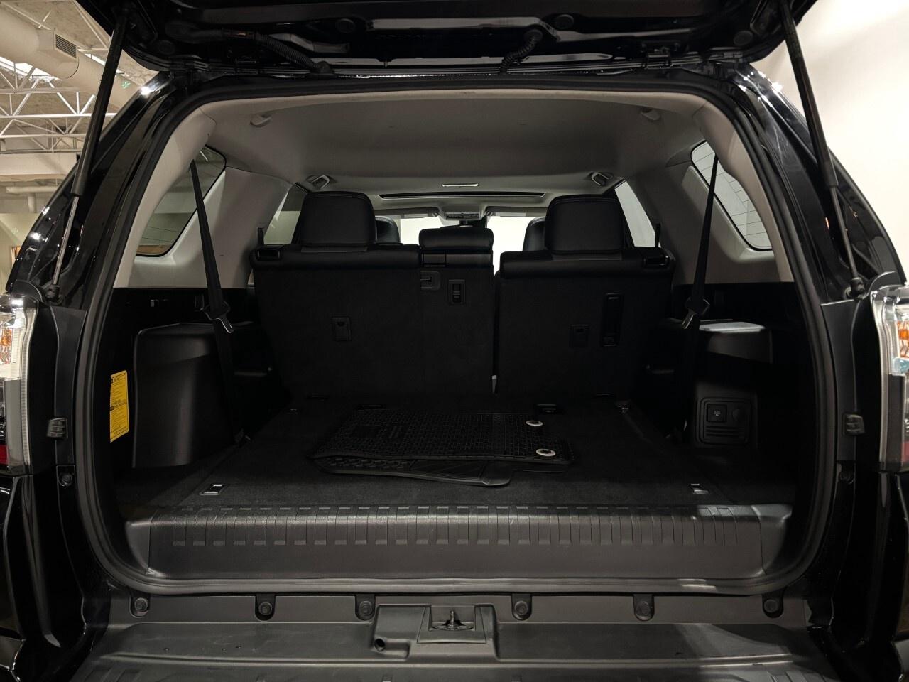2024 Toyota 4Runner SR5 4WD Photo