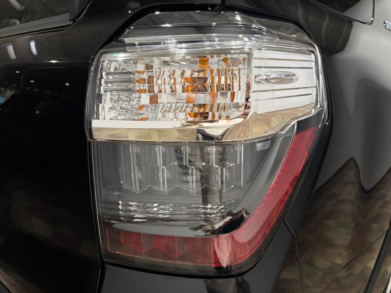 2024 Toyota 4Runner SR5 4WD Photo