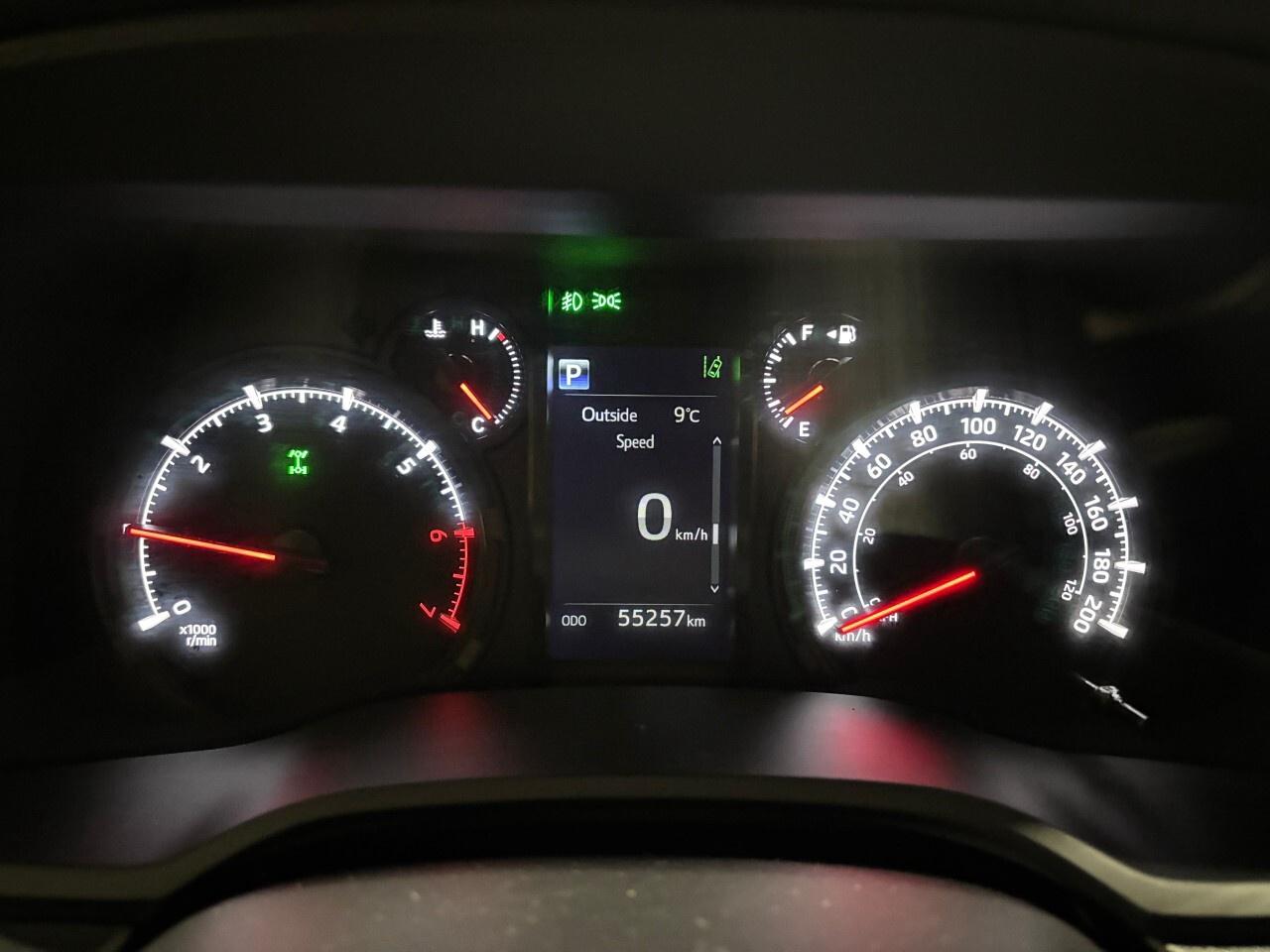 2024 Toyota 4Runner SR5 4WD Photo