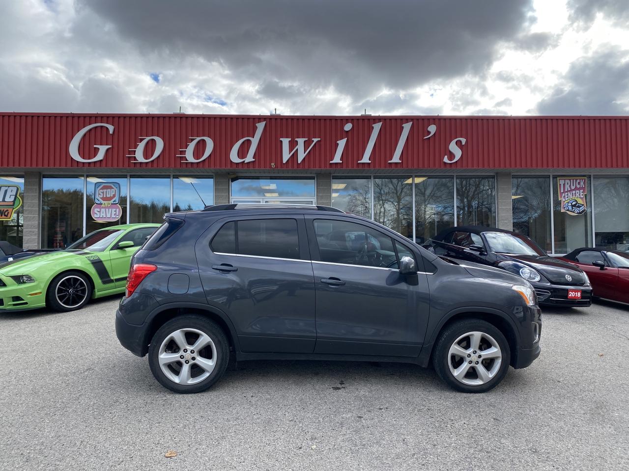 2016 Chevrolet Trax LTZ, CLEAN CARFAX, REMOTE START, SUNROOF! Photo0