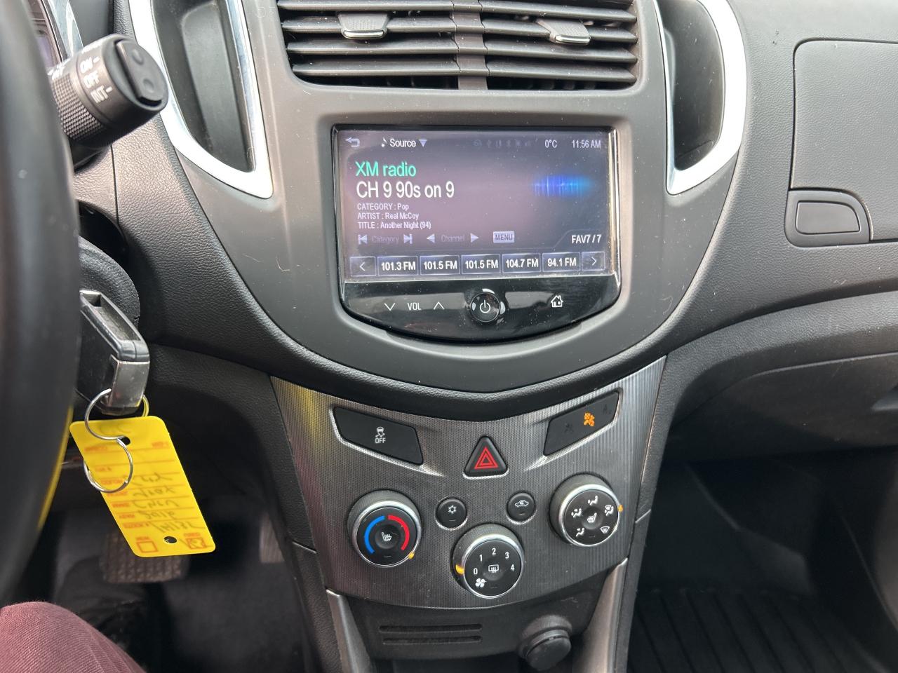 2016 Chevrolet Trax LTZ, CLEAN CARFAX, REMOTE START, SUNROOF! Photo