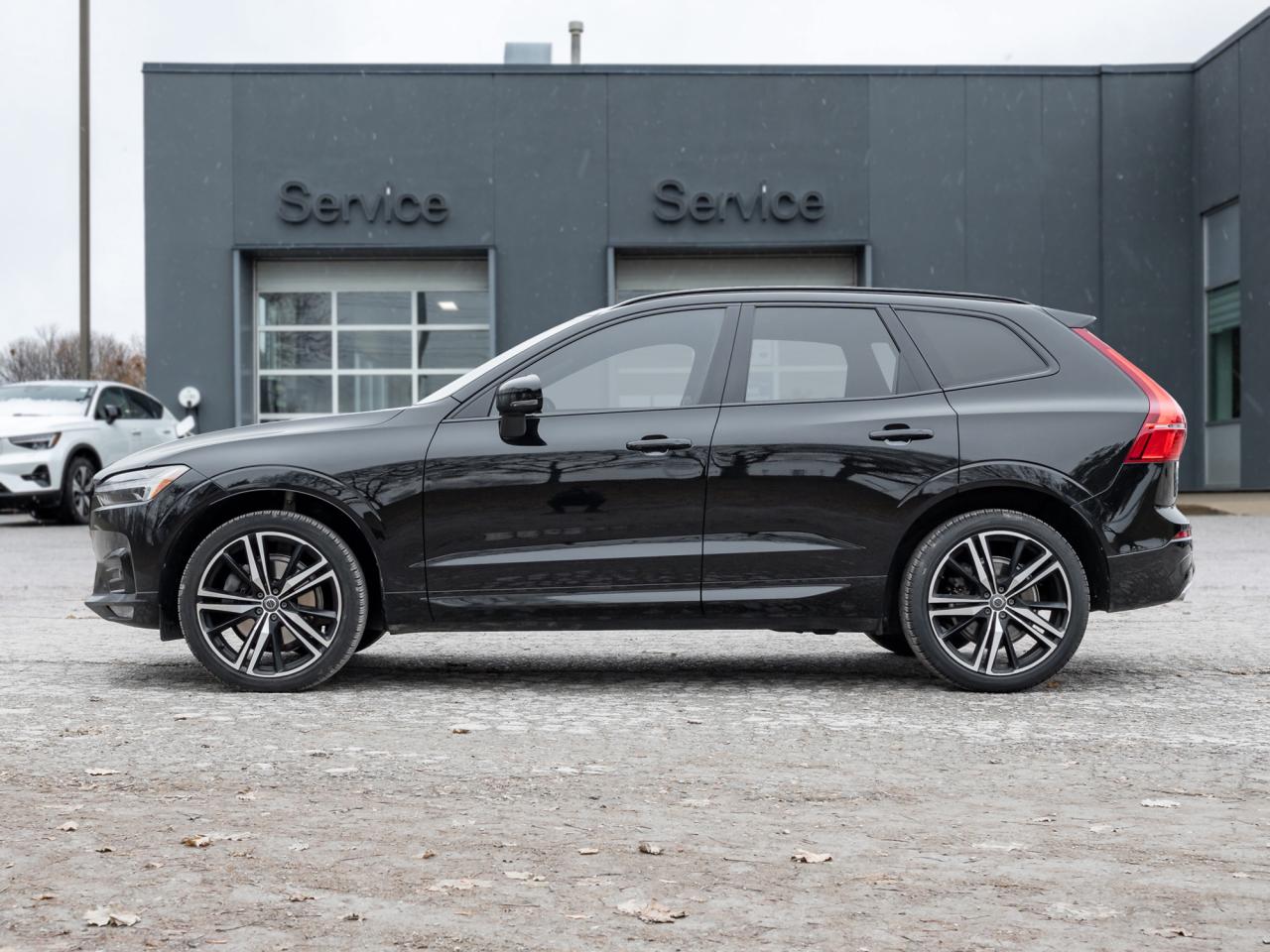 2021 Volvo XC60 T6 AWD R-Design  OFF LEASE  NEW BRAKES  VOLVO CPO Photo