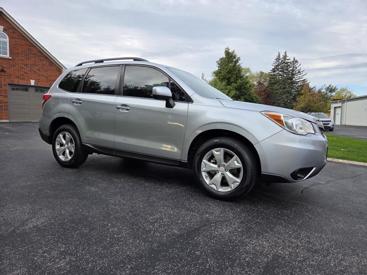 2016 Subaru Forester 5dr Wgn 2.5i Convenience,Only 129k, Must See! Photo