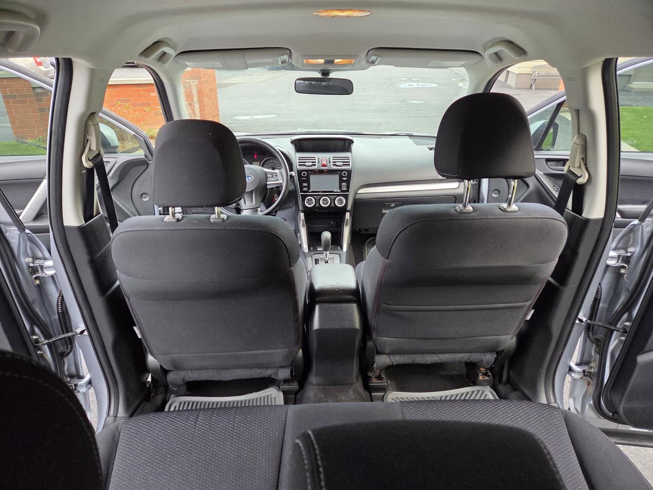 2016 Subaru Forester 5dr Wgn 2.5i Convenience,Only 129k, Must See! Photo