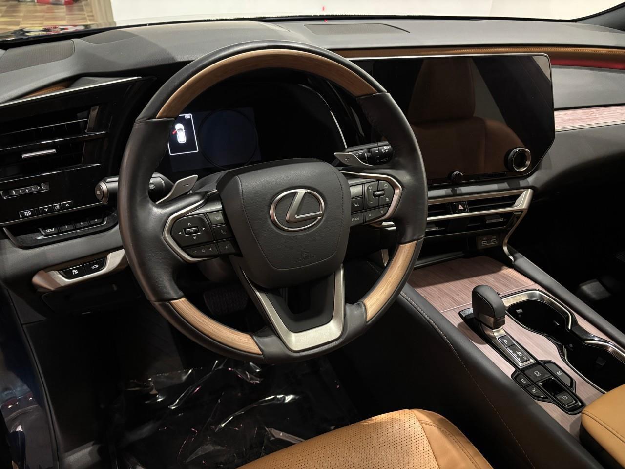 2024 Lexus RX 350H LUXURY PACKAGE   LEXUS CERTIFIED PRE-OWNED   CARFA Photo