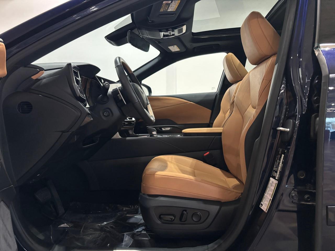 2024 Lexus RX 350H LUXURY PACKAGE   LEXUS CERTIFIED PRE-OWNED   CARFA Photo