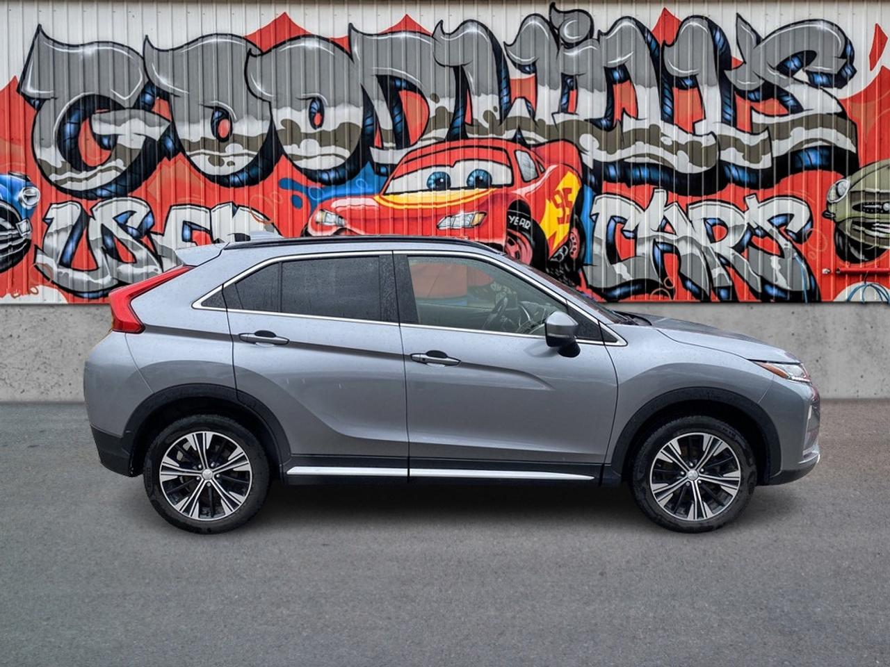 2020 Mitsubishi Eclipse Cross CLEAN CARFAX, HEATED LEATHER, SUNROOF! Photo