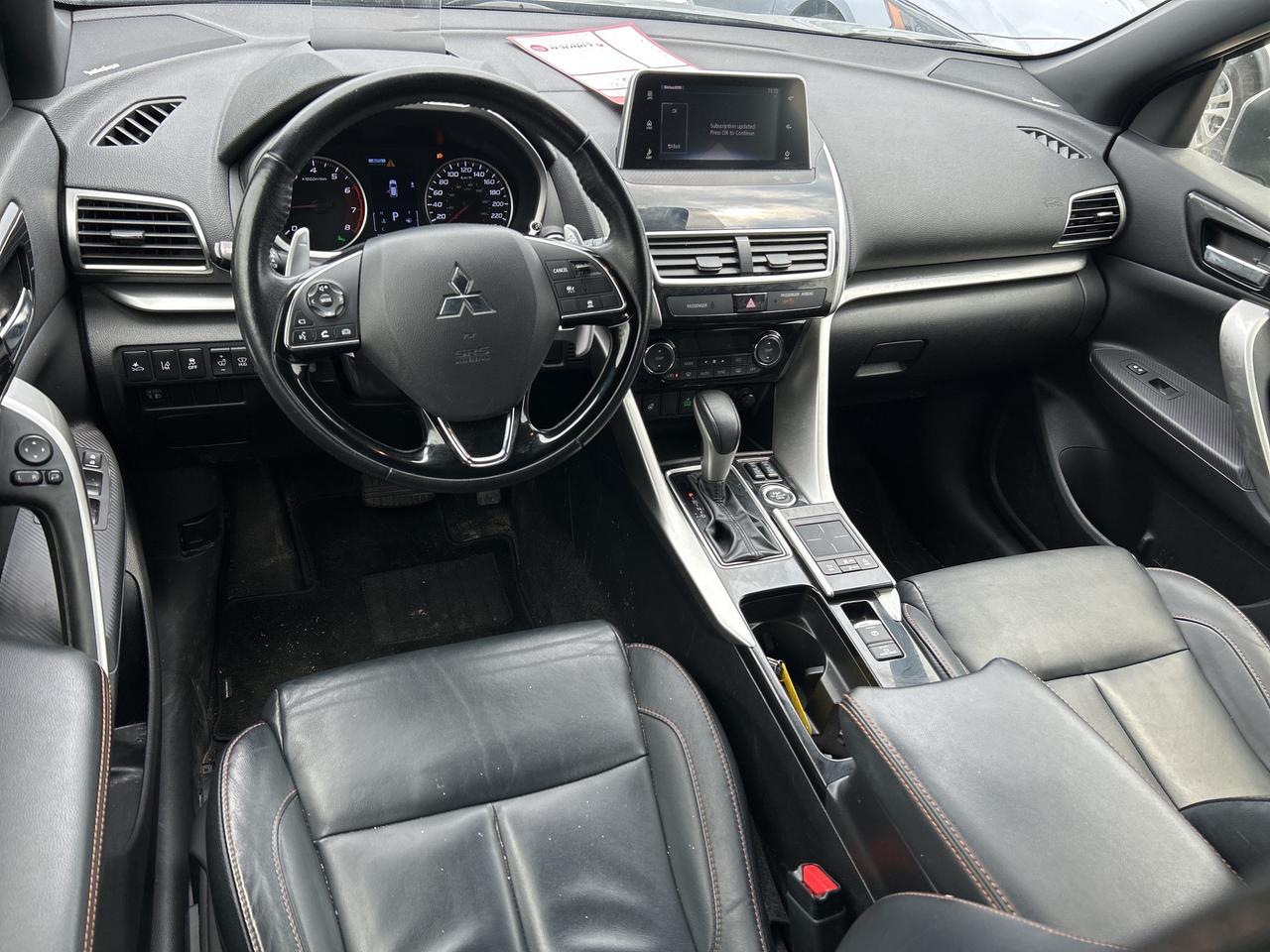 2020 Mitsubishi Eclipse Cross CLEAN CARFAX, HEATED LEATHER, SUNROOF! Photo