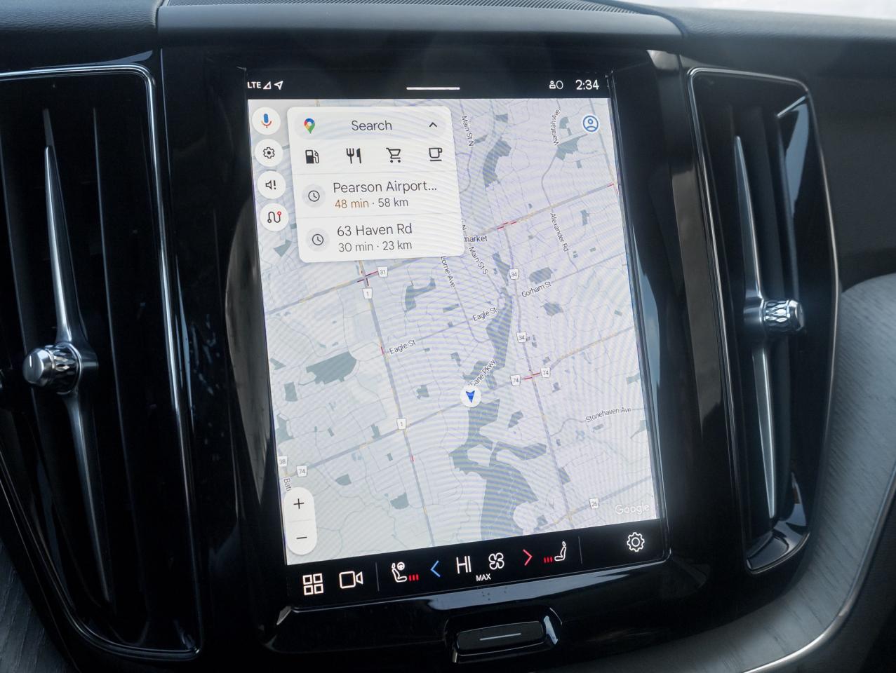 2025 Volvo XC60 B5 AWD Plus Dark Theme  20"ALLOY WHEELS  VOLVO CPO Photo