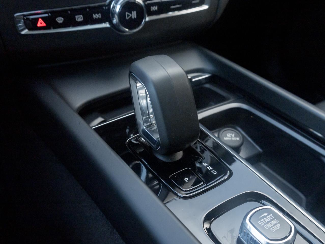 2025 Volvo XC60 B5 AWD Plus Dark Theme  20"ALLOY WHEELS  VOLVO CPO Photo