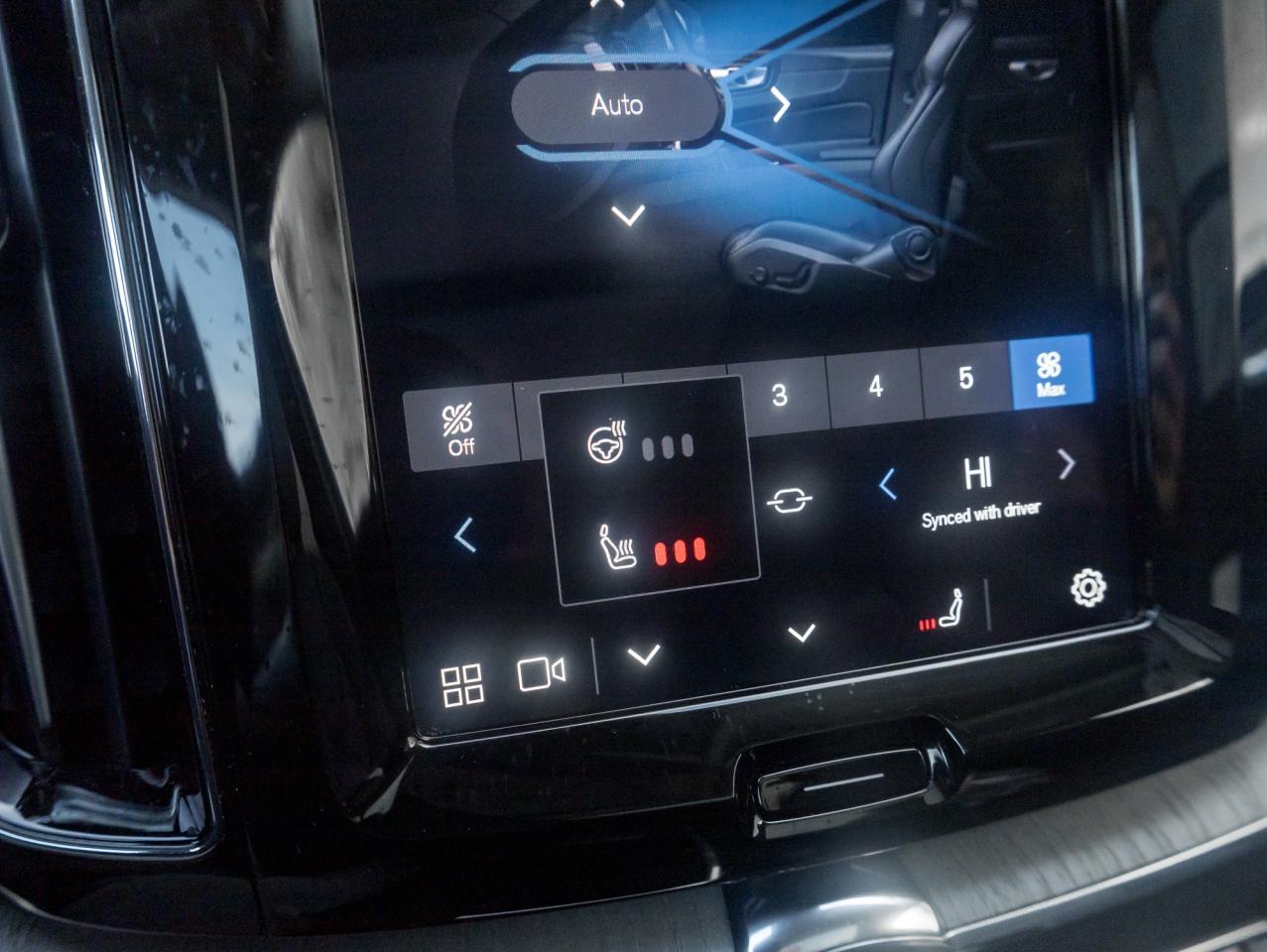 2025 Volvo XC60 B5 AWD Plus Dark Theme  20"ALLOY WHEELS  VOLVO CPO Photo