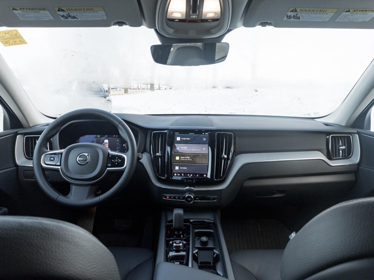 2025 Volvo XC60 B5 AWD Plus Dark Theme  20"ALLOY WHEELS  VOLVO CPO Photo