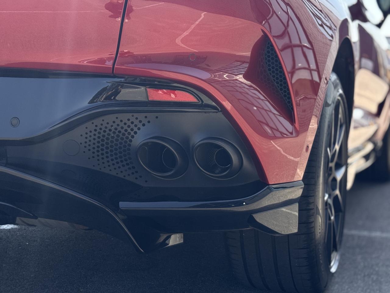 2023 Aston Martin DBX 707 AWD Photo