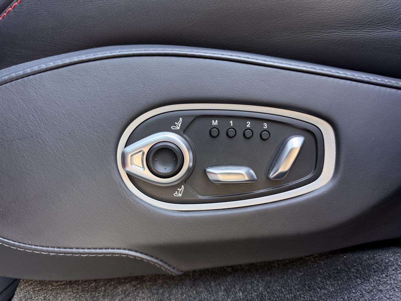 2023 Aston Martin DBX 707 AWD Photo