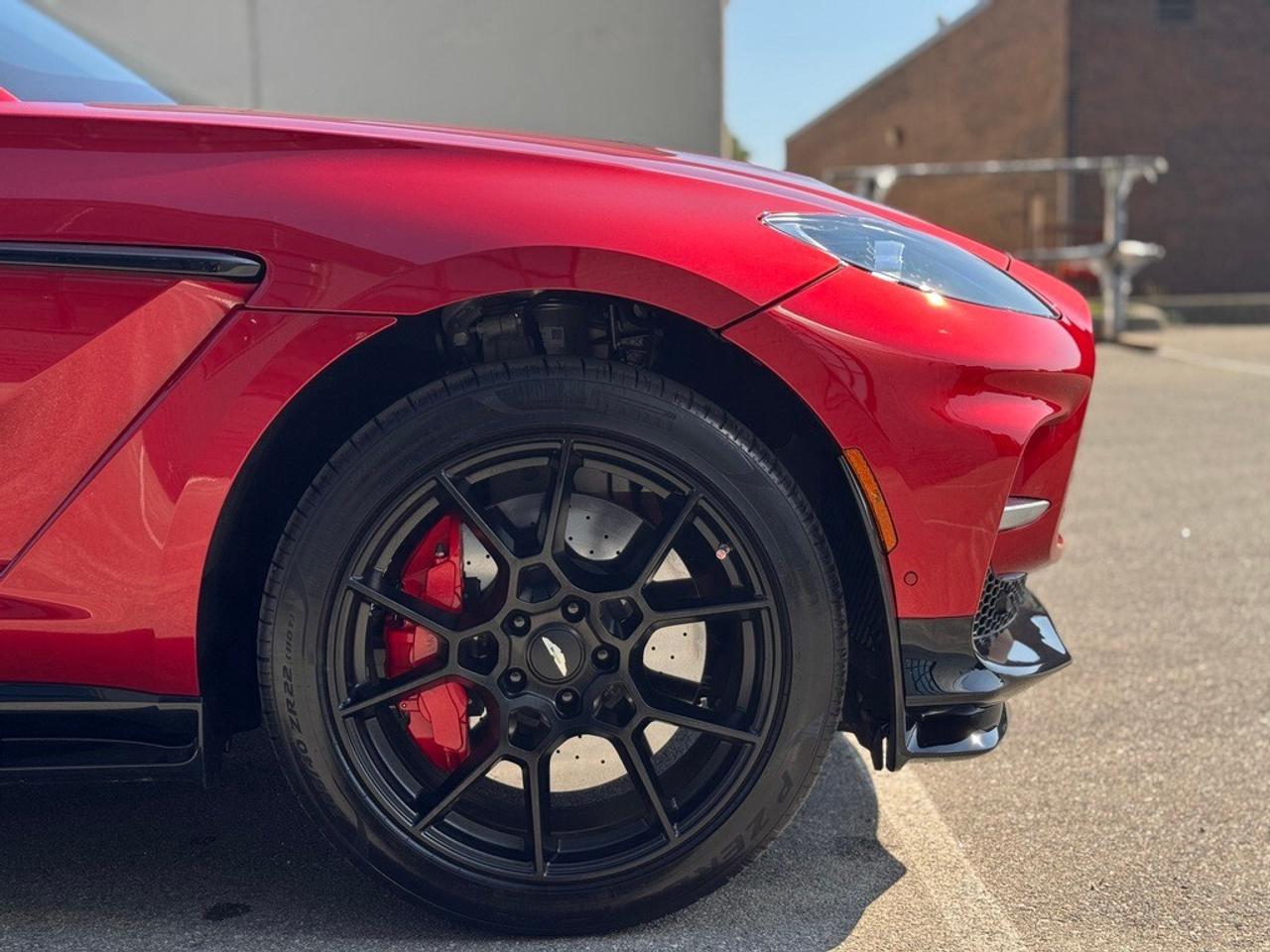 2023 Aston Martin DBX 707 AWD Photo