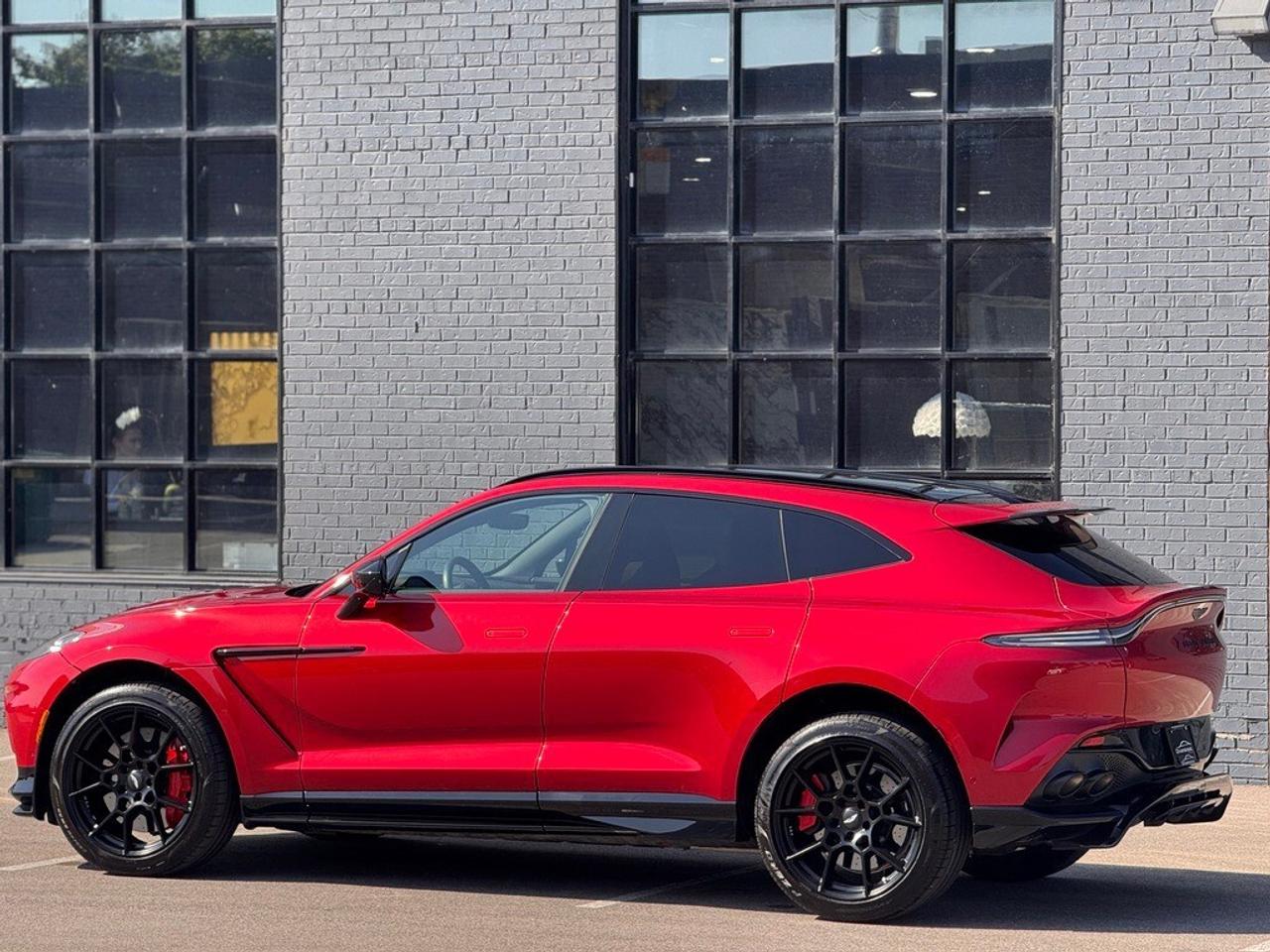 2023 Aston Martin DBX 707 AWD Photo