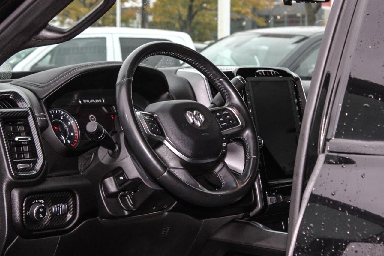 2022 RAM 3500 Laramie 4x4 Crew Cab 8' Box  Gps SiriusXM BkpCam Photo