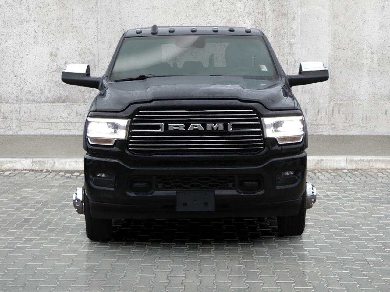 2022 RAM 3500 Laramie 4x4 Crew Cab 8' Box  Gps SiriusXM BkpCam Photo