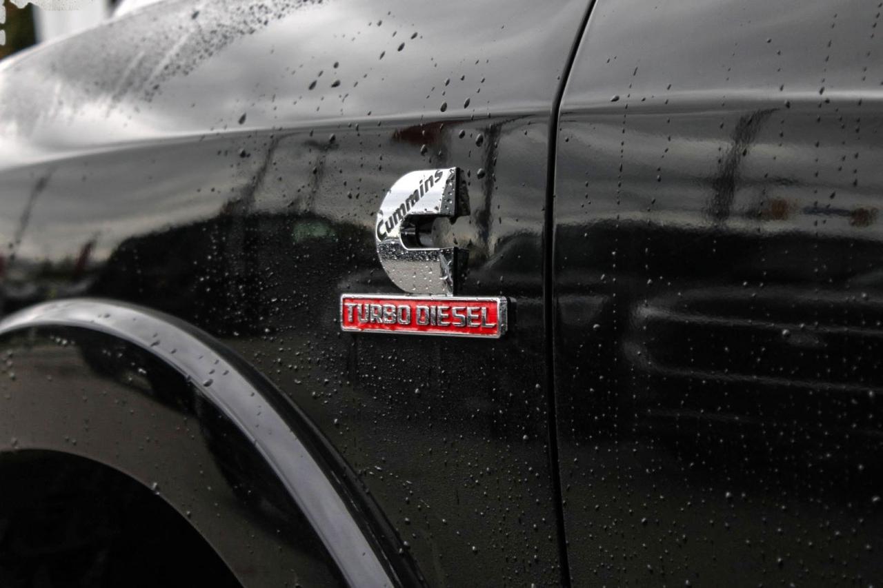 2022 RAM 3500 Laramie 4x4 Crew Cab 8' Box  Gps SiriusXM BkpCam Photo