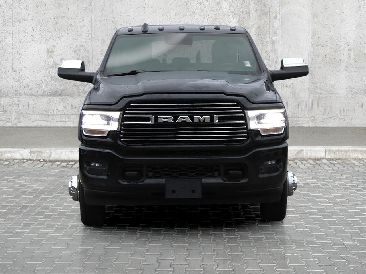 2022 RAM 3500 Laramie 4x4 Crew Cab 8' Box  Gps SiriusXM BkpCam Photo